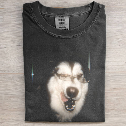 HUSKY RETRO-STYLE STATEMENT TEE