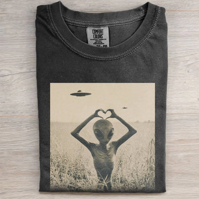 WE COME IN LOVE TEE