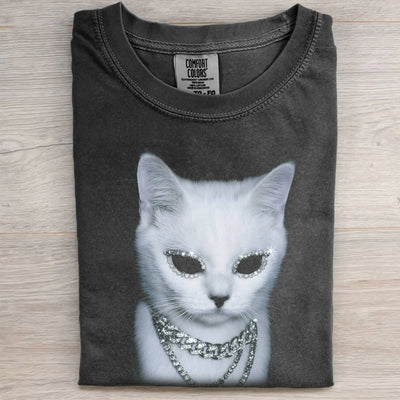 WHITE CAT RETRO-STYLE GRAPHIC TEE