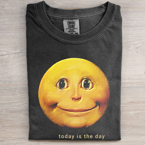 SUN SMIRK TEE
