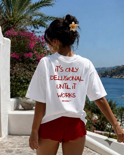 DELUSIONAL TEE