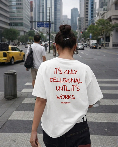 DELUSIONAL TEE