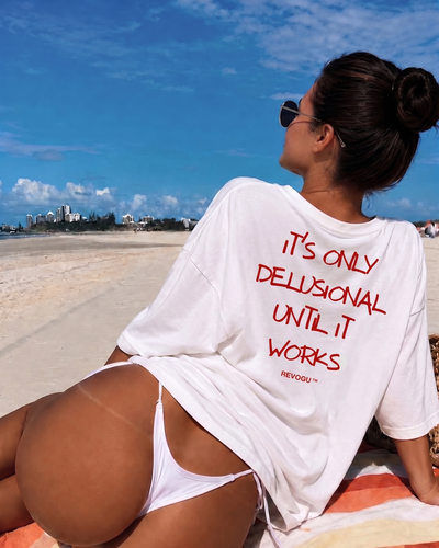 DELUSIONAL TEE